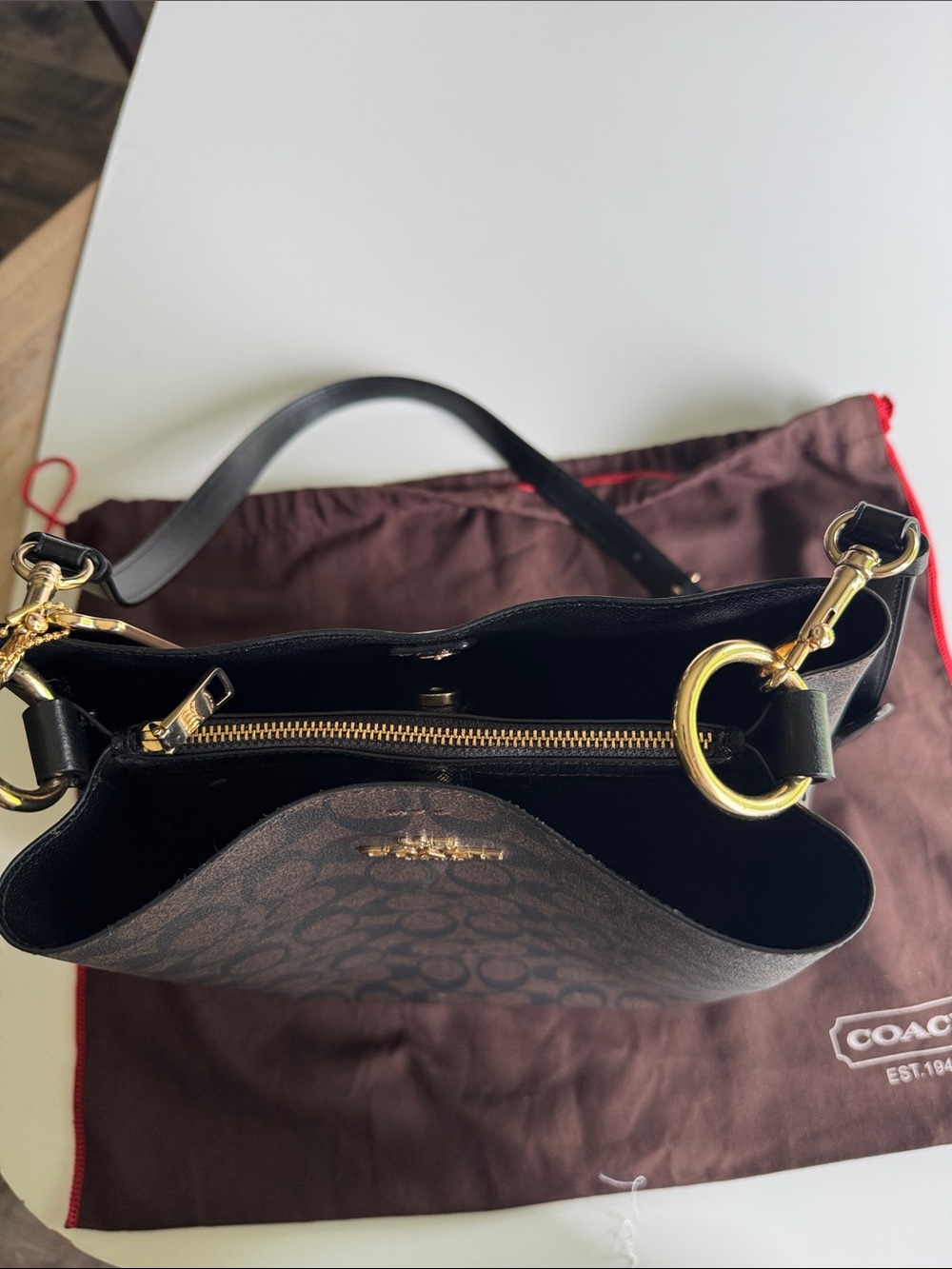 Coach Signature Town Bucket Bag Gold Hardware Multi Way Strap Dust Bag EUC - Picture 7 of 16